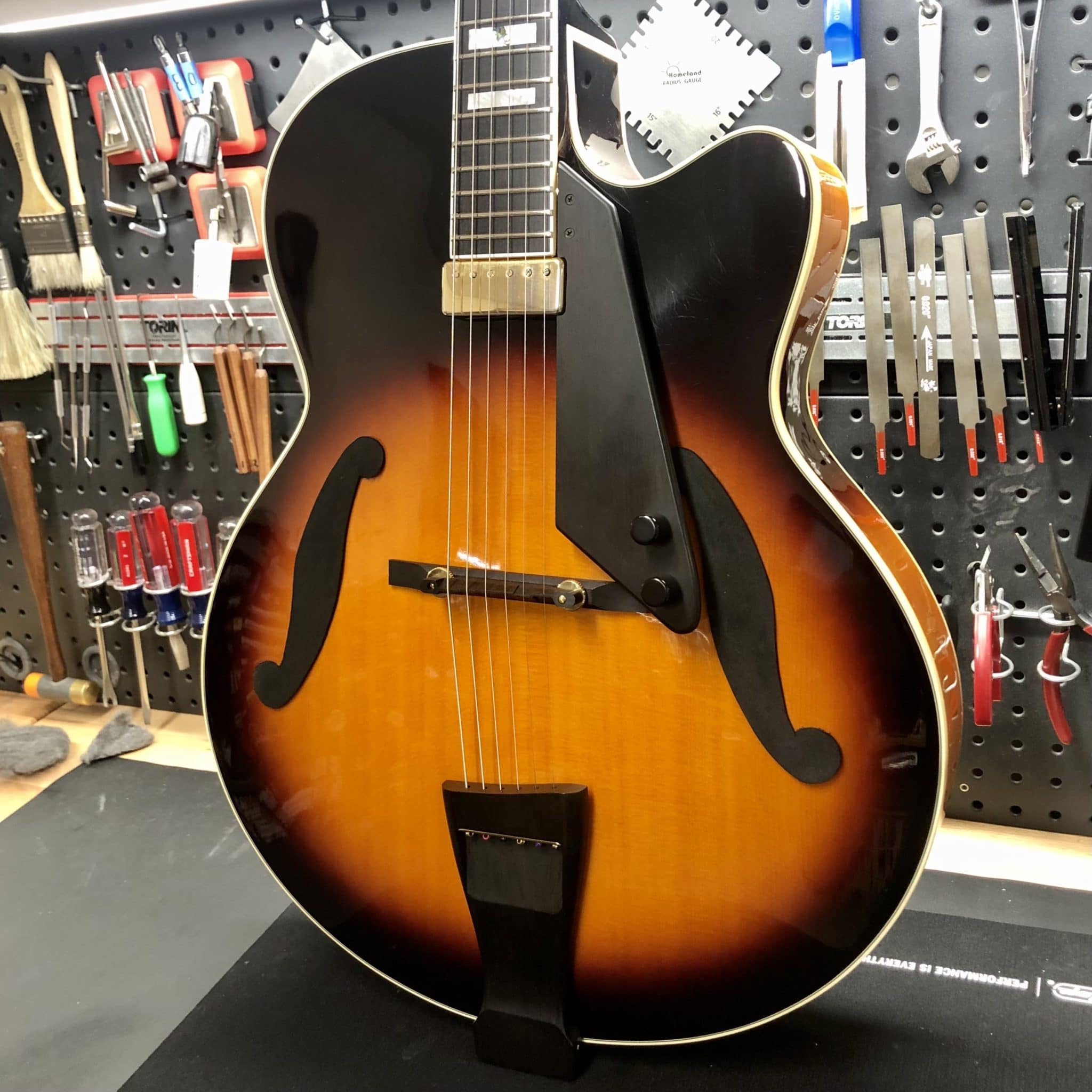 Electric Guitar String Ground Calico Guitarworks