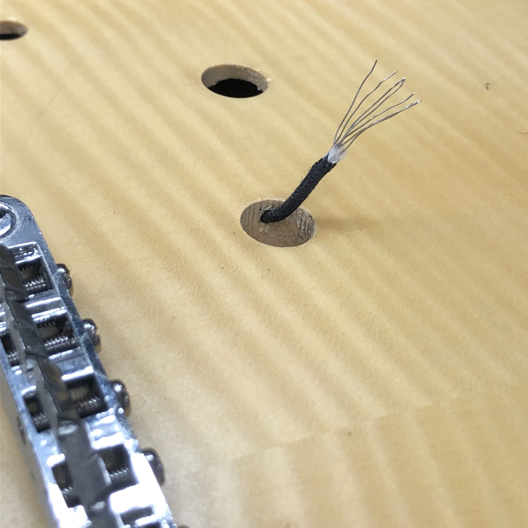 Electric Guitar String Ground Calico Guitarworks